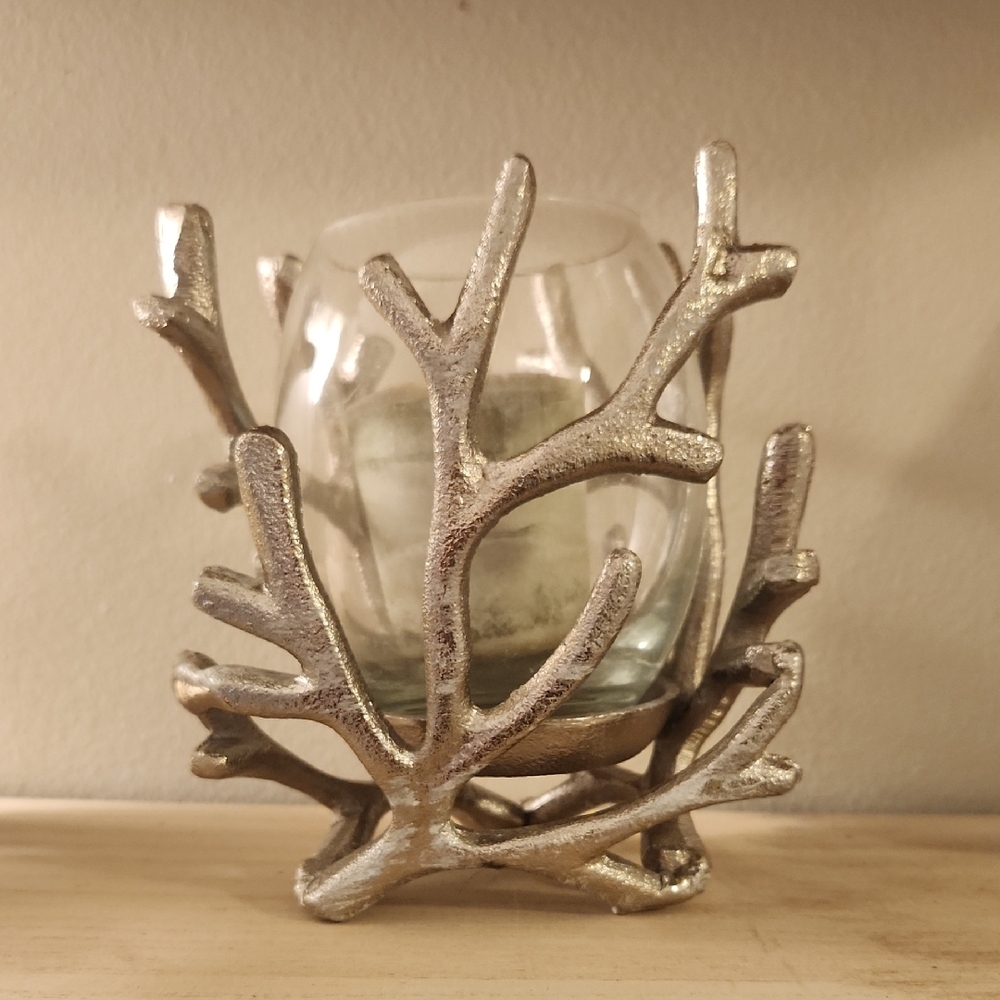 Silver Coral Design Candle Holder